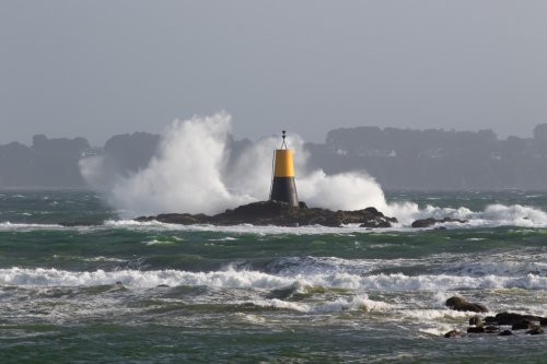 Passage entre l'ile de Groix et la plage de Kerguélen